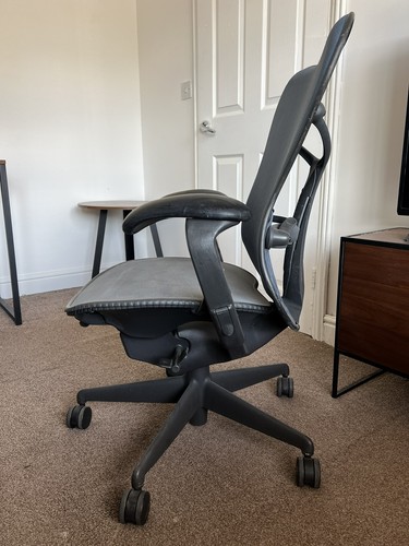 Herman miller mirra - miller,