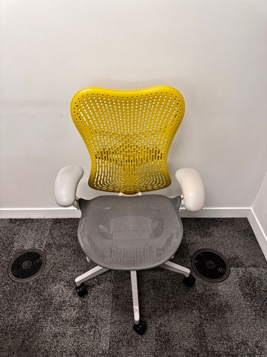 Herman miller mirra - herman,