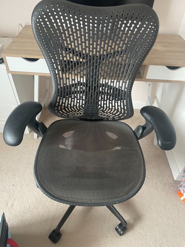 Herman miller mirra - miller,