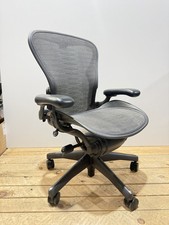 Herman Miller Aeron Size B
