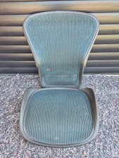 Herman Miller Aeron Size B