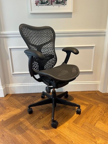 Graphite herman miller - graphite, mirra